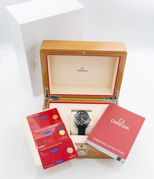 Omega Planet Ocean 215.92.40.20.01.001